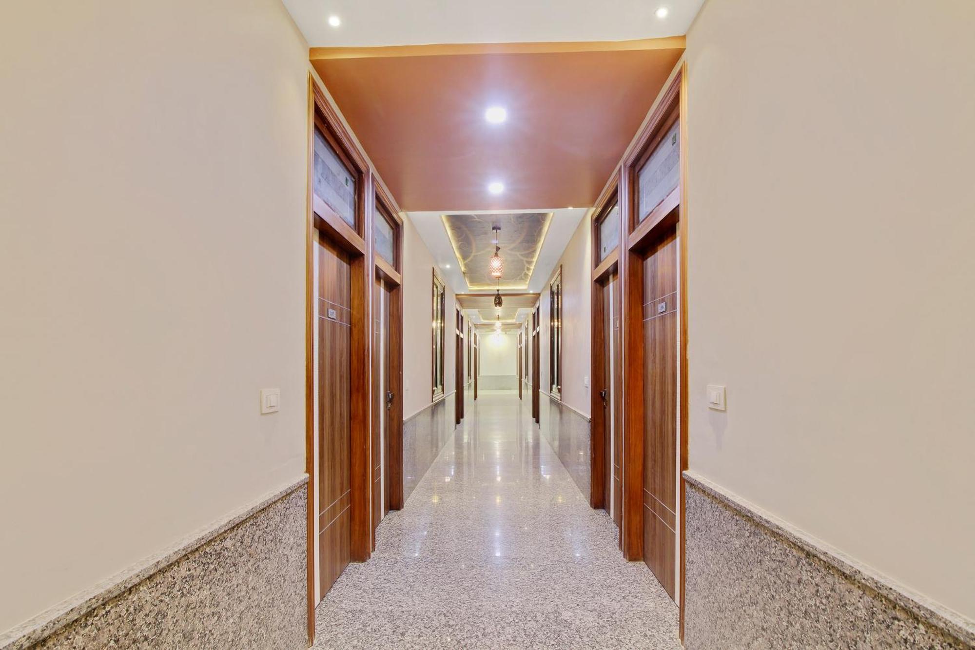 Hotel O Royal Guest House Ludhiana Exterior foto